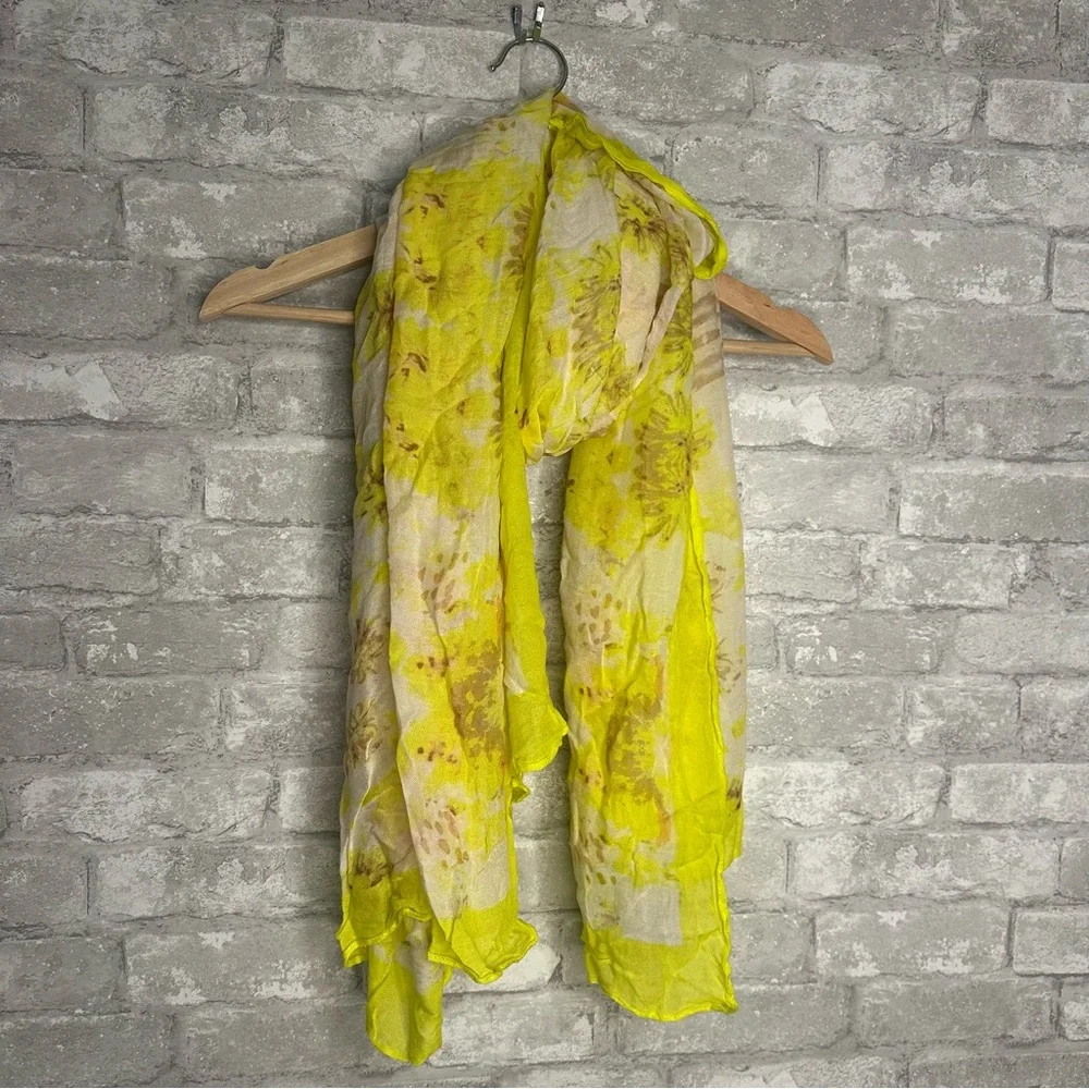 EUC Floral Yellow Scarf Lightweight  Fall Fashion